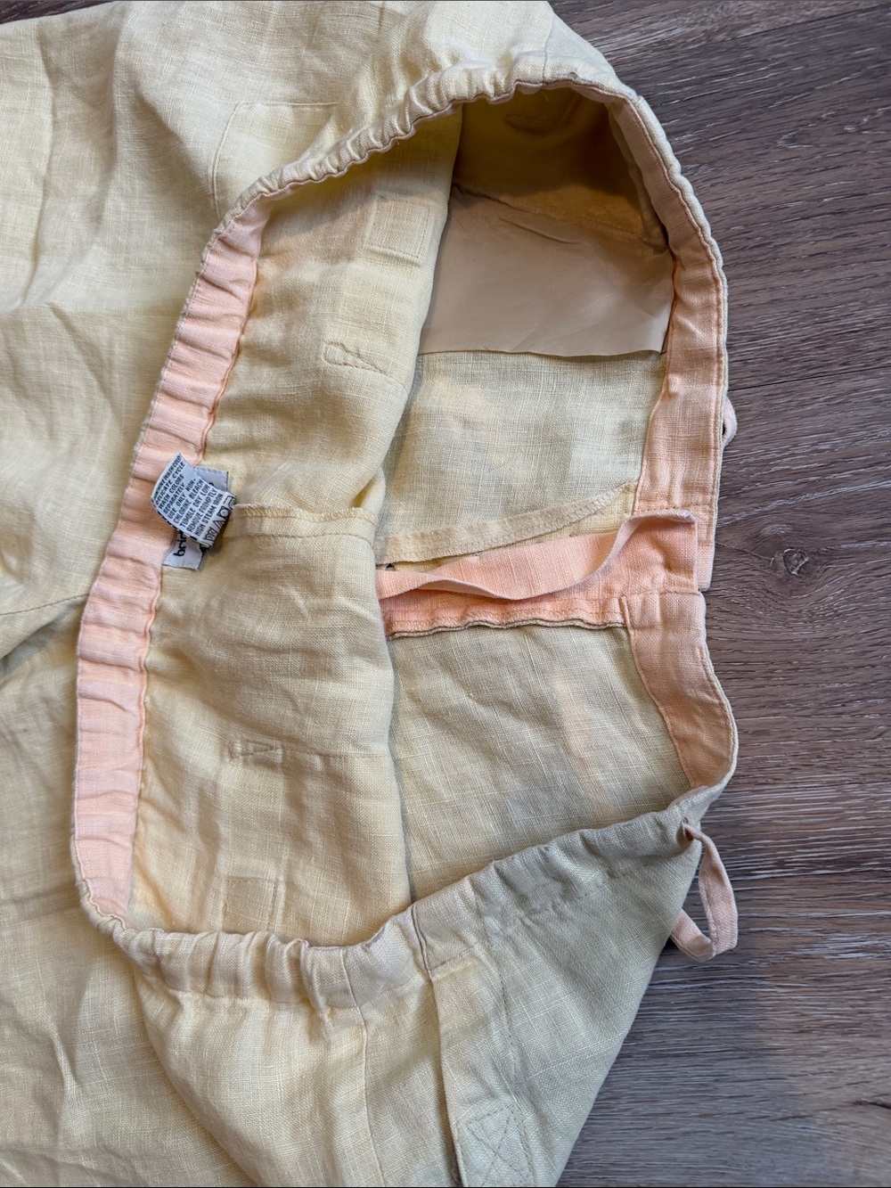 Butter Yellow 100% Linen Capris - Picture 7 of 8